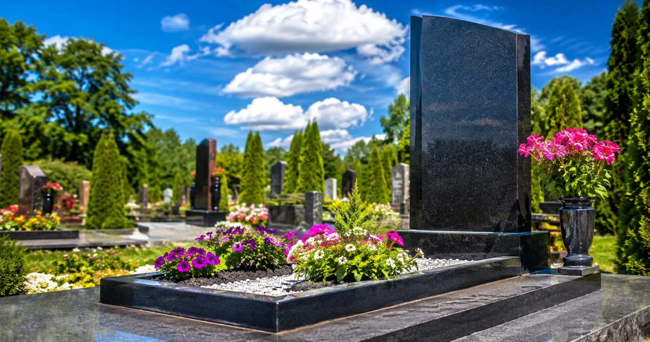 Пам’ятники у Костополі від виробника: ціни, камінь та доставка Пам'ятники у Костополі від виробника: ціни, камінь та доставка
