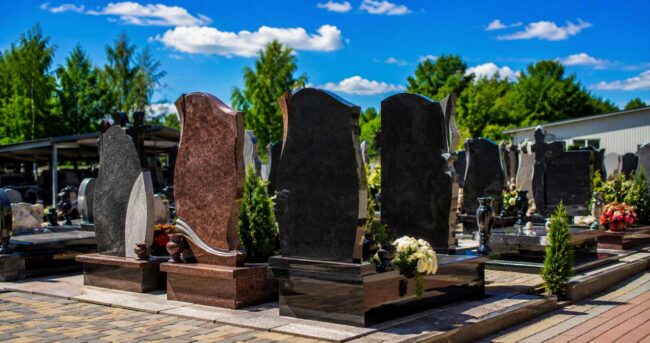 Пам'ятники у Сарнах: виготовлення, ціни, камінь та доставка